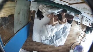 最新泄密小情侣旅游住宿边玩手机边啪啪摄像头高清记录