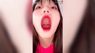 高潮脸加口腔诱惑