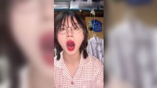 高潮脸加口腔诱惑