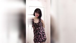 皮皮虾顶流网红反差婊在下小羊被老板调教自慰裸舞视频1