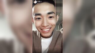 视频连线撸射的直男