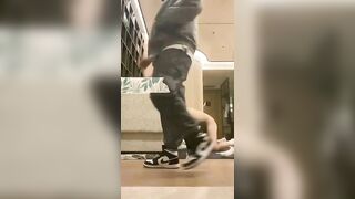 调教听话狗奴黑丝袜还帮足交