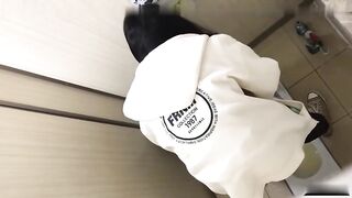 校园少女们尿尿