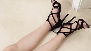 极品女房东灵灵