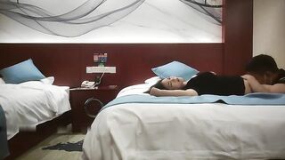 素人性爱泄密-男主出征网聊三年奔现的医美整型师硬拖下内裤放大绝使出狗喝水