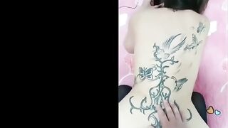老公出差少妇偷情全程给老公打电话忍不住叫出声