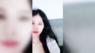美少女魔鬼身材浓密的阴毛自慰大秀