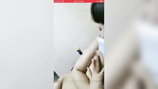 苗窕妹子口交挑逗狼友操逼