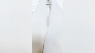 首发超萌福利姬月野兔首次抠穴特写私拍_