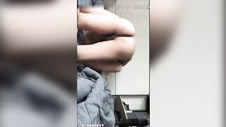 美女同事的私密生活被曝光绝对的反差母狗