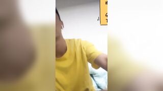 深圳纹身眼镜帅男