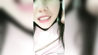 请客操菊花街头自慰偶遇小鲜肉请她操逼