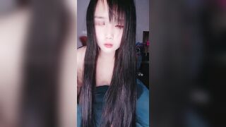 网袜肥臀贫乳妹子和男友激情啪啪
