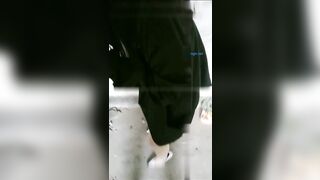 骚货玩野战带嫂子户外勾引勾搭陌生人野外3P