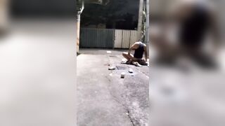 真实强奸萝莉少女在巷子被人打晕强奸
