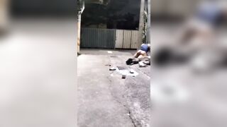 真实强奸萝莉少女在巷子被人打晕强奸