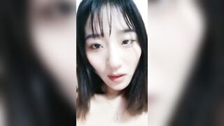 特写舔屌活比较生疏第一视角抽插多毛骚穴