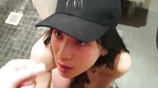 留学生小舒淇刘玥在浴室激情多P轮番上阵换换爱