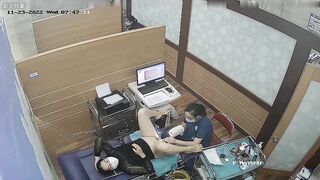 医院妇科检查室监控偷拍